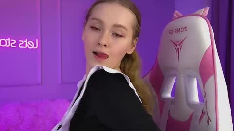 AgataFoxley online show from March 8, 2026, 2:04 am