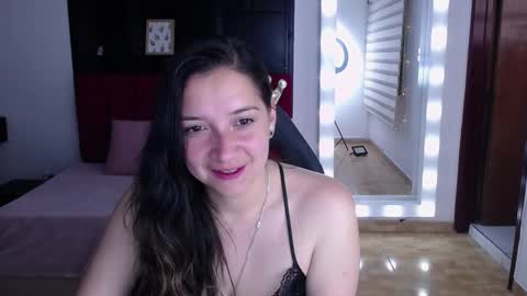 Agatha Bellucci  online show from September 28, 2025, 2:44 pm