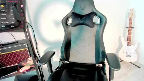 agatha_mayson online show from July 18, 2026, 7:45 am