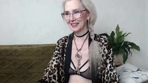 Agatha online show from March 7, 2025, 1:40 pm