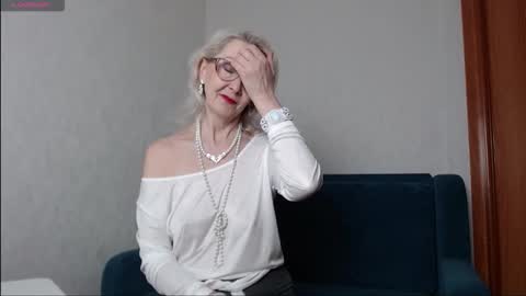 Agatha online show from March 5, 2026, 3:41 pm