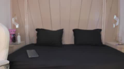 Agatha Steel online show from February 23, 2026, 8:39 pm