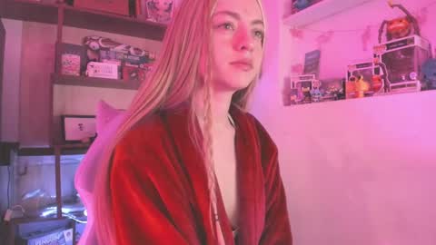 Snapshot of agathaa_ks_ chatting on December 9, 2024, 6:23 am Camila 2 online show from December 9, 2024, 6:23 am