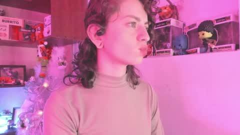 Snapshot of agathaa_ks_ chatting on December 30, 2024, 4:20 am Camila 2 online show from December 30, 2024, 4:20 am