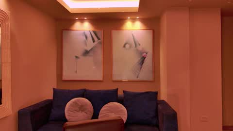 Agatha online show from November 2, 2025, 6:43 pm