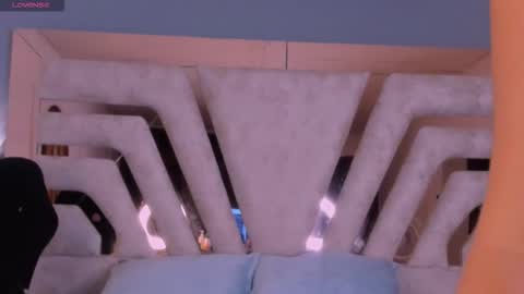 agathauwudoll online show from March 14, 2026, 4:40 am