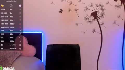 Snapshot of agent_polly chatting on November 26, 2025, 3:35 pm Polly online show from November 26, 2025, 3:35 pm