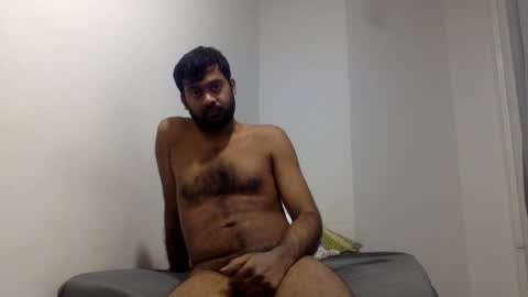 aggaggs online show from November 2, 2025, 7:22 am