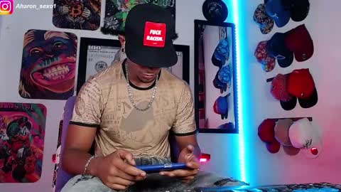 Snapshot of aharon_sexo1 chatting on January 1, 2025, 2:30 am Aharon Zamora online show from January 1, 2025, 2:30 am
