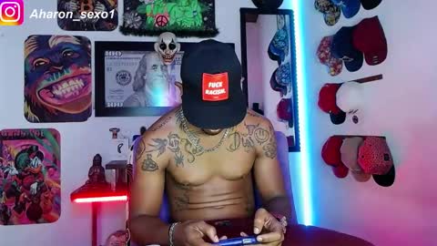 Snapshot of aharon_sexo1 chatting on January 9, 2025, 11:34 pm Aharon Zamora online show from January 9, 2025, 11:34 pm
