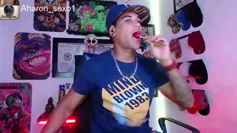Snapshot of aharon_sexo1 chatting on January 20, 2025, 3:15 am Aharon Zamora online show from January 20, 2025, 3:15 am