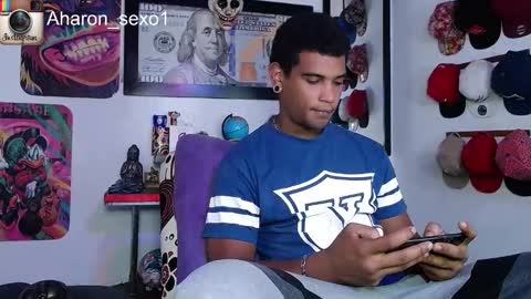 Snapshot of aharon_sexo1 chatting on January 28, 2025, 7:00 pm Aharon Zamora online show from January 28, 2025, 7:00 pm