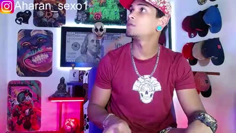 Snapshot of aharon_sexo1 chatting on February 3, 2025, 4:57 am Aharon Zamora online show from February 3, 2025, 4:57 am