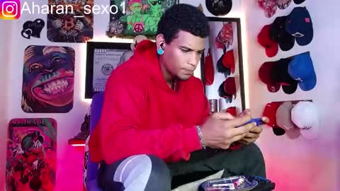 Snapshot of aharon_sexo1 chatting on February 5, 2025, 3:23 am Aharon Zamora online show from February 5, 2025, 3:23 am