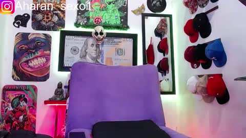 Snapshot of aharon_sexo1 chatting on February 10, 2025, 6:20 am Aharon Zamora online show from February 10, 2025, 6:20 am