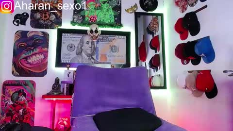 Snapshot of aharon_sexo1 chatting on February 11, 2025, 3:29 am Aharon Zamora online show from February 11, 2025, 3:29 am