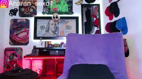 Snapshot of aharon_sexo1 chatting on February 14, 2025, 8:21 am Aharon Zamora online show from February 14, 2025, 8:21 am