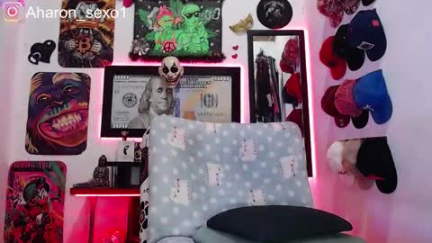 Snapshot of aharon_sexo1 chatting on February 23, 2025, 3:35 am Aharon Zamora online show from February 23, 2025, 3:35 am