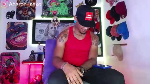 Snapshot of aharon_sexo1 chatting on February 25, 2025, 6:42 pm Aharon Zamora online show from February 25, 2025, 6:42 pm