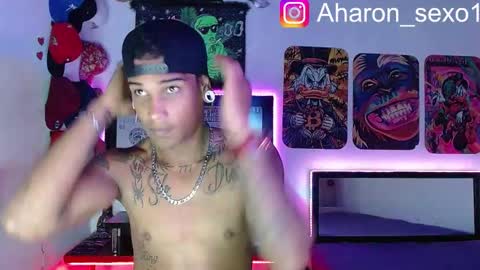 Snapshot of aharon_sexo1 chatting on March 8, 2025, 7:05 am Aharon Zamora online show from March 8, 2025, 7:05 am