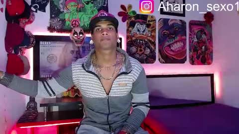 Snapshot of aharon_sexo1 chatting on March 10, 2025, 3:12 am Aharon Zamora online show from March 10, 2025, 3:12 am