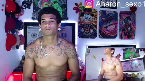 Snapshot of aharon_sexo1 chatting on March 12, 2025, 4:08 am Aharon Zamora online show from March 12, 2025, 4:08 am