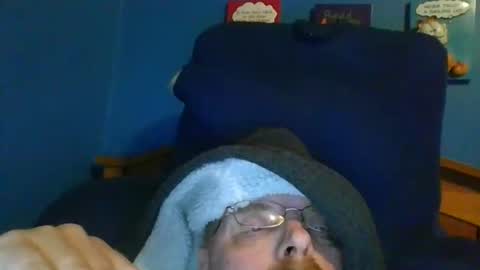 hrnycummer online show from January 11, 2026, 10:37 pm