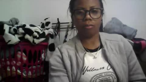 Aicha boobs online show from May 16, 2026, 5:12 pm