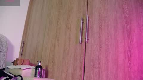 Aida  online show from November 14, 2025, 12:15 pm