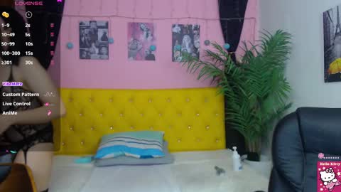 Snapshot of aidan_twink chatting on February 15, 2025, 10:31 pm AIDAN online show from February 15, 2025, 10:31 pm