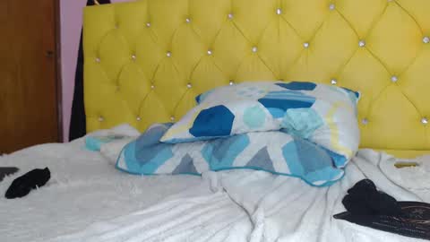 Snapshot of aidan_twink chatting on March 6, 2025, 2:19 am AIDAN online show from March 6, 2025, 2:19 am