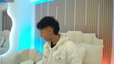 Aiden online show from March 17, 2026, 12:41 pm