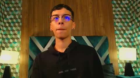 aiden_royce online show from October 27, 2025, 4:27 am