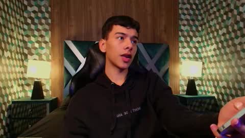 aiden_royce online show from November 16, 2025, 1:22 am