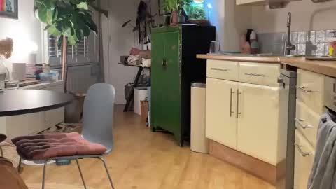 Spicyla online show from February 5, 2026, 6:56 pm