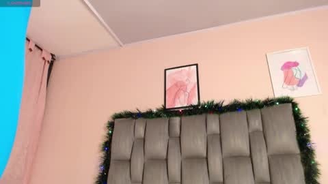 Ailyn online show from December 15, 2025, 11:20 pm