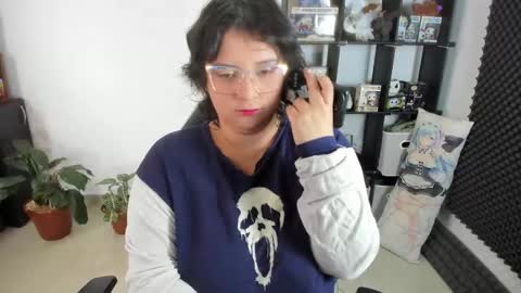 Catalina online show from January 28, 2025, 12:43 pm