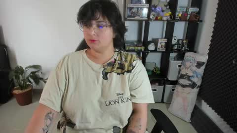 Catalina online show from February 8, 2025, 1:44 pm