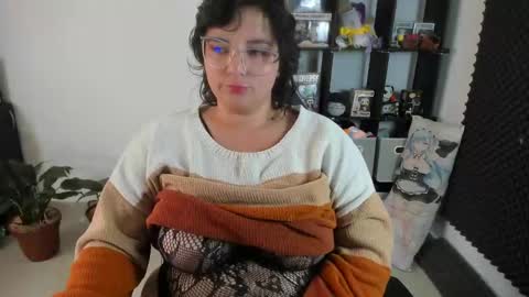 Catalina online show from February 23, 2025, 3:51 pm