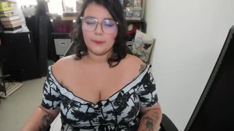 Catalina online show from October 2, 2025, 1:07 pm