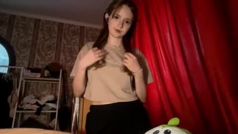 Kira online show from October 9, 2025, 11:08 am