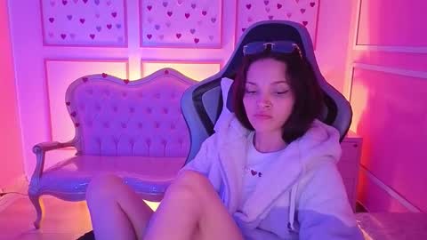 ailen online show from October 11, 2025, 3:39 am