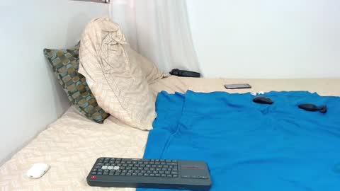 IAN online show from September 8, 2025, 8:52 pm