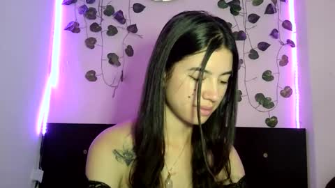 J  online show from December 6, 2024, 5:00 pm