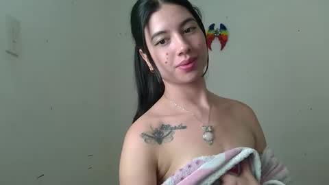 Snapshot of aine_ileana chatting on April 29, 2026, 11:33 pm J online show from April 29, 2026, 11:33 pm