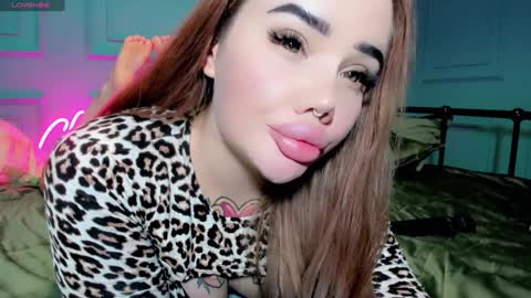 Aira online show from December 25, 2024, 4:00 pm