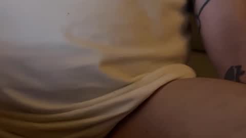 Airii online show from December 20, 2025, 6:53 am