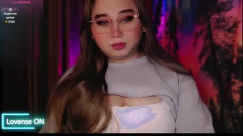 Goddess Airis online show from June 1, 2026, 12:51 pm