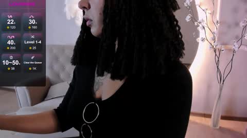 Aisha online show from December 4, 2025, 6:34 am