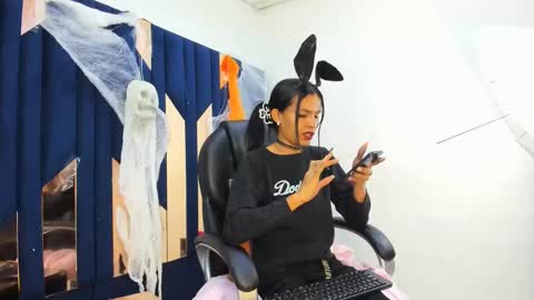 Aisha online show from November 1, 2025, 11:07 pm